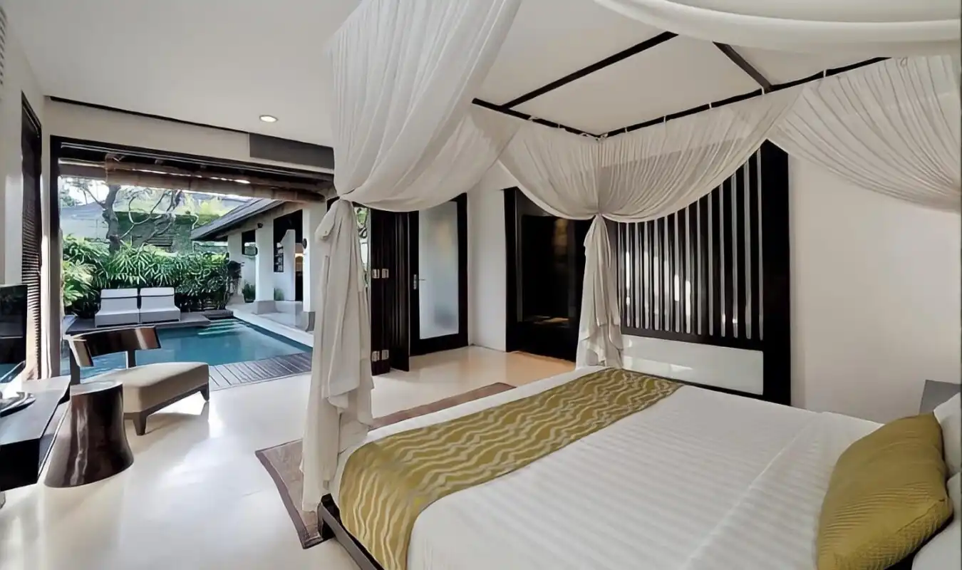 One-bedroom pool villa exterior